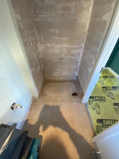 An elegant bathroom, and a second job for the same family — finished