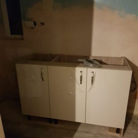 A three-week kitchen renovation, wall to wall — finished