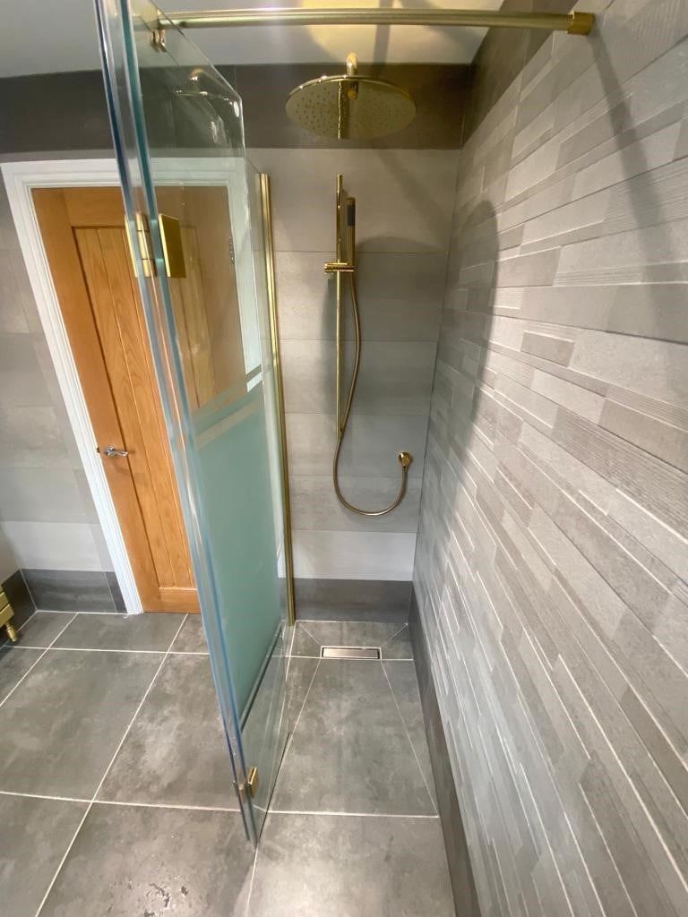 Walk-in wet room