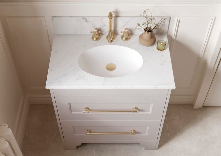 Chelworth vanity in Contour White Aspen with a marble top