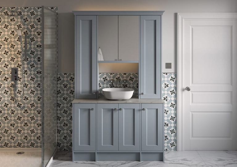 Pentland fitted run in Lagoon Mist with patterned tiling