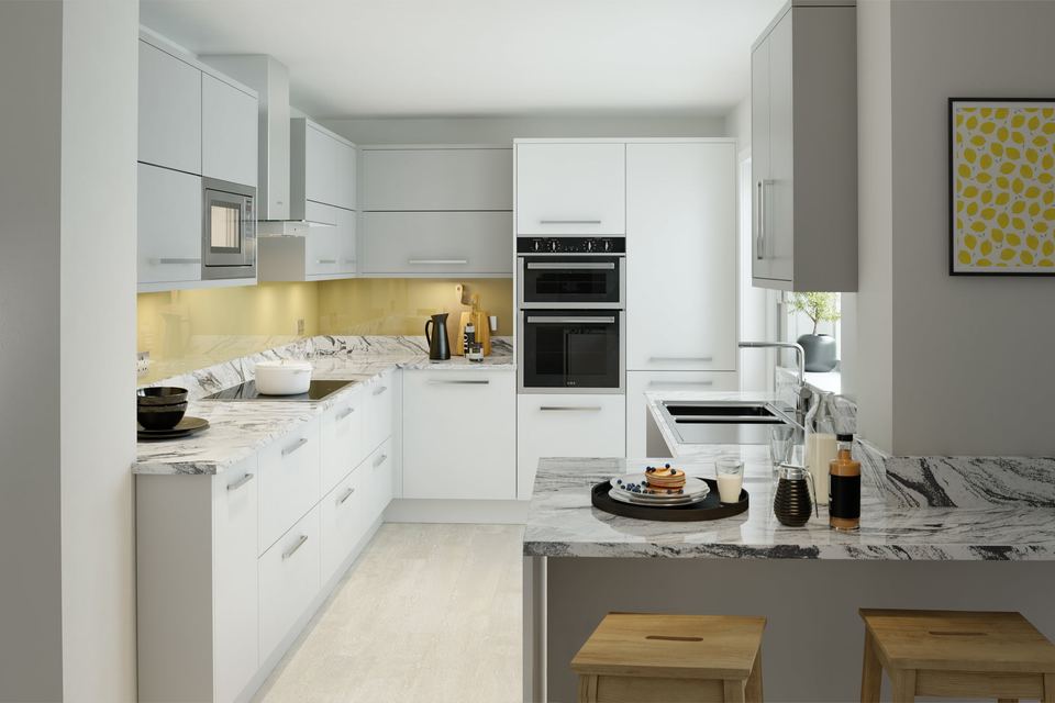 Fitted kitchen with worktops and splashback