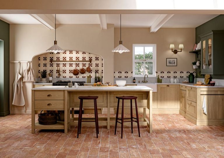 Mornington Shaker kitchen storage detail