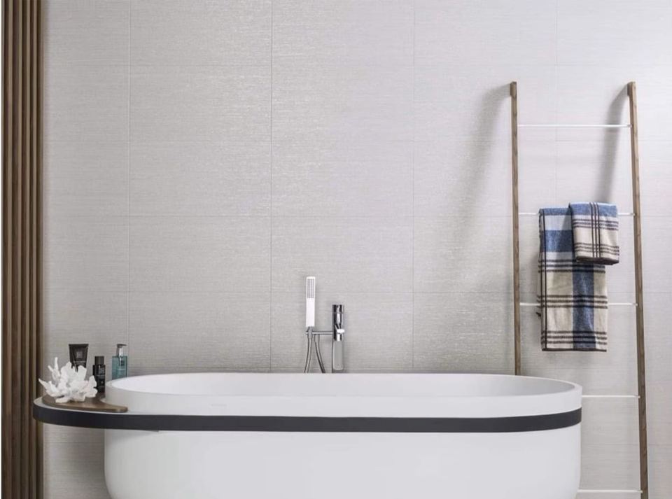 Porcelanosa Japan Blanco ceramic tiles fitted in a room, white, matt