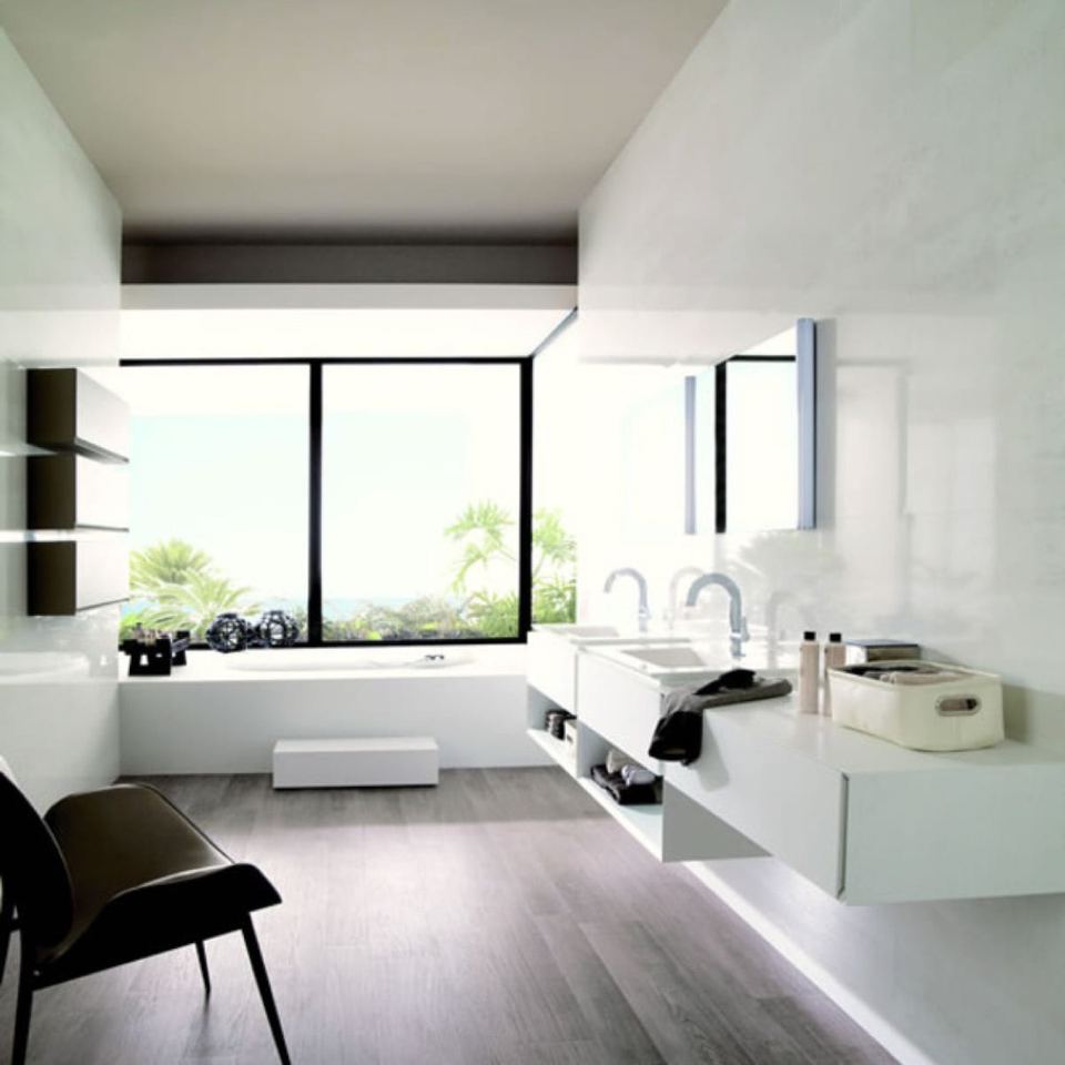 Porcelanosa Shine Platino ceramic tiles fitted in a room, grey, gloss & polished