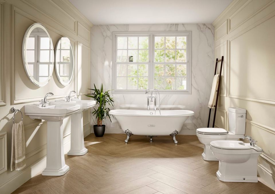 Carmen bathroom in White & Chrome