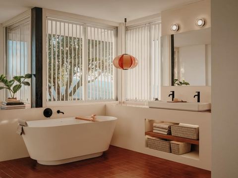Roca Tura bathroom in Off-white, an architectural collection