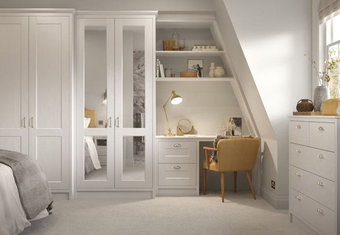 Kensington bedroom, further view