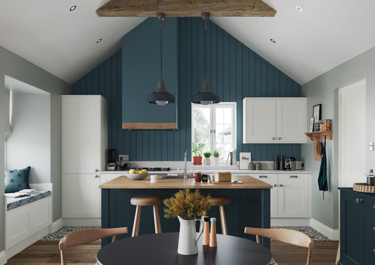 Madison kitchen in Porcelain & Marine, full room view