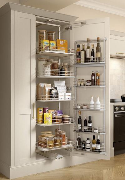Newcombe kitchen, further view
