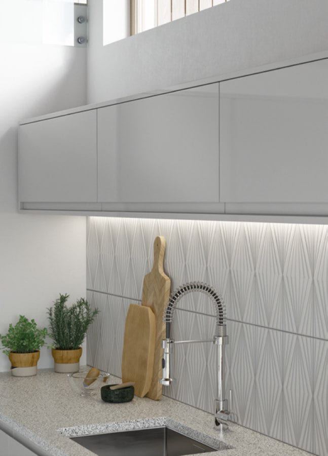 Strada Gloss kitchen storage detail