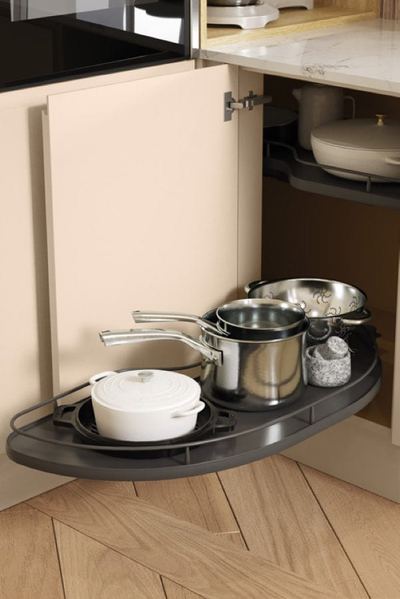 Strada Matte kitchen, further view