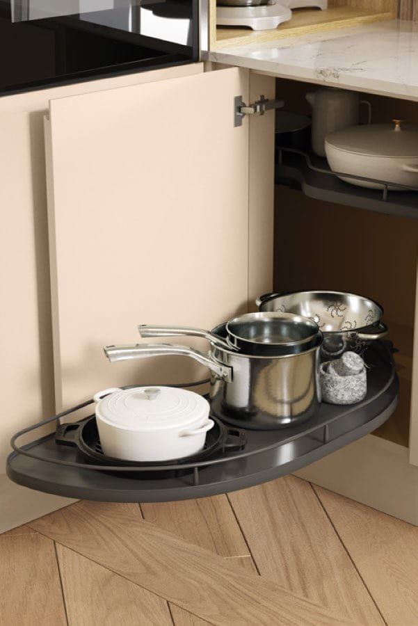 Strada Matte kitchen, further view