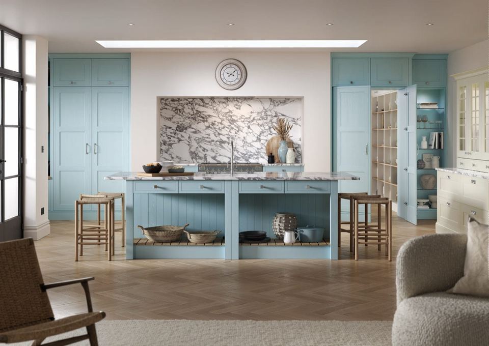 Winslow kitchen in Pantry Blue & Porcelain