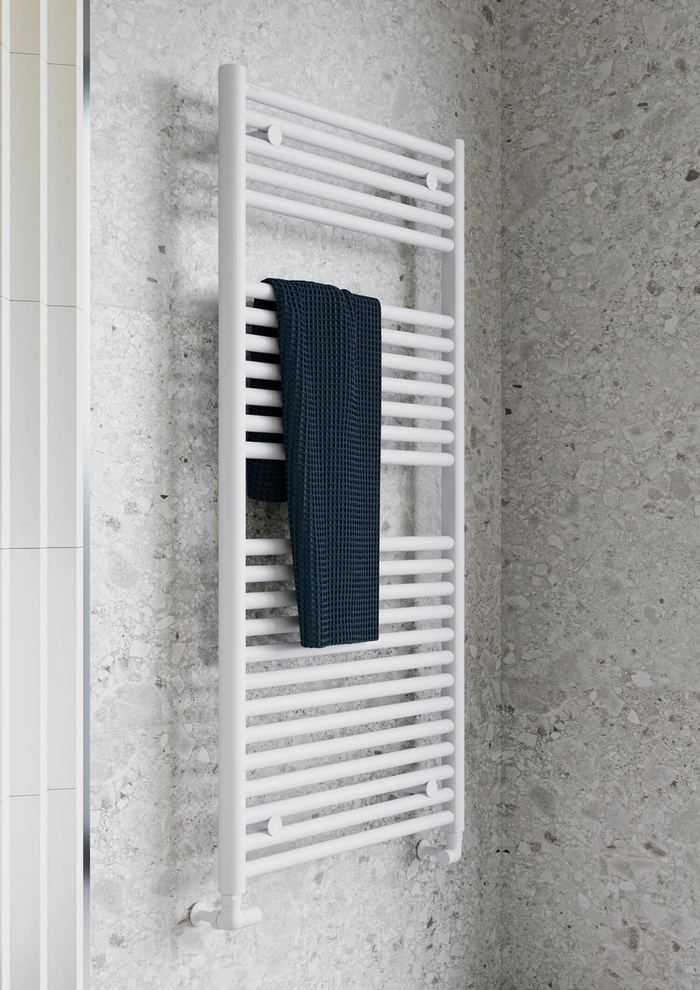 Mont tray in blanc with a Hugo towel rail
