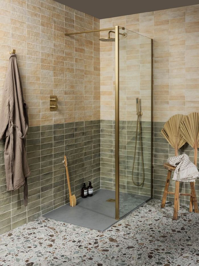 Tavo brushed brass glass with a Giorgio grey slate tray